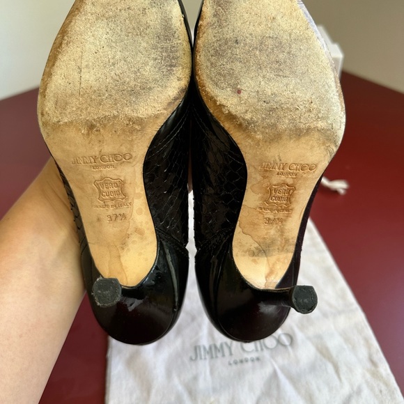 Size 37 1/2 Jimmy Choo Black Patent and Snakeskin Heels in Excellent condition! - Picture 7 of 8